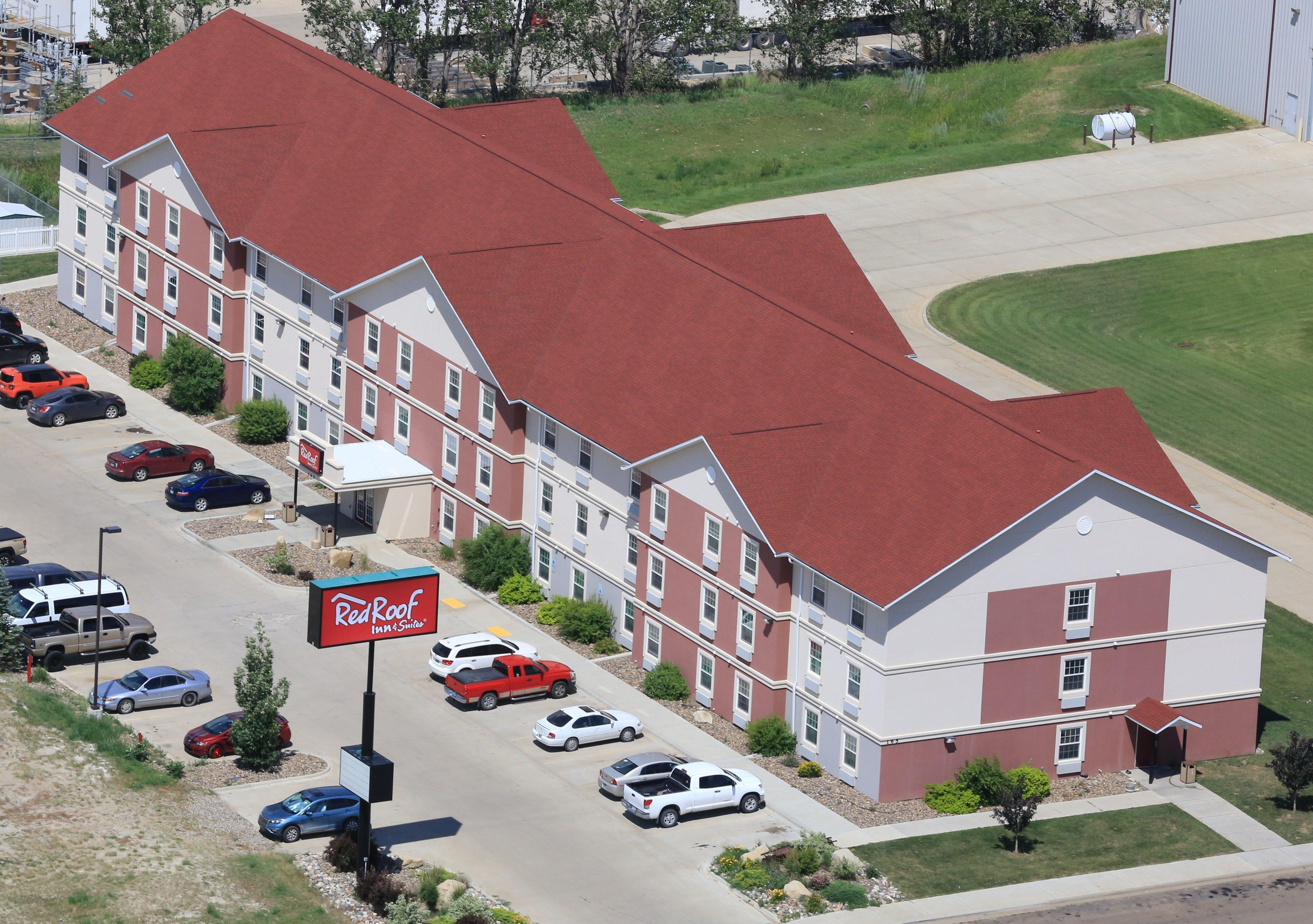 Red Roof Inn & Suites Дикинсон Экстерьер фото