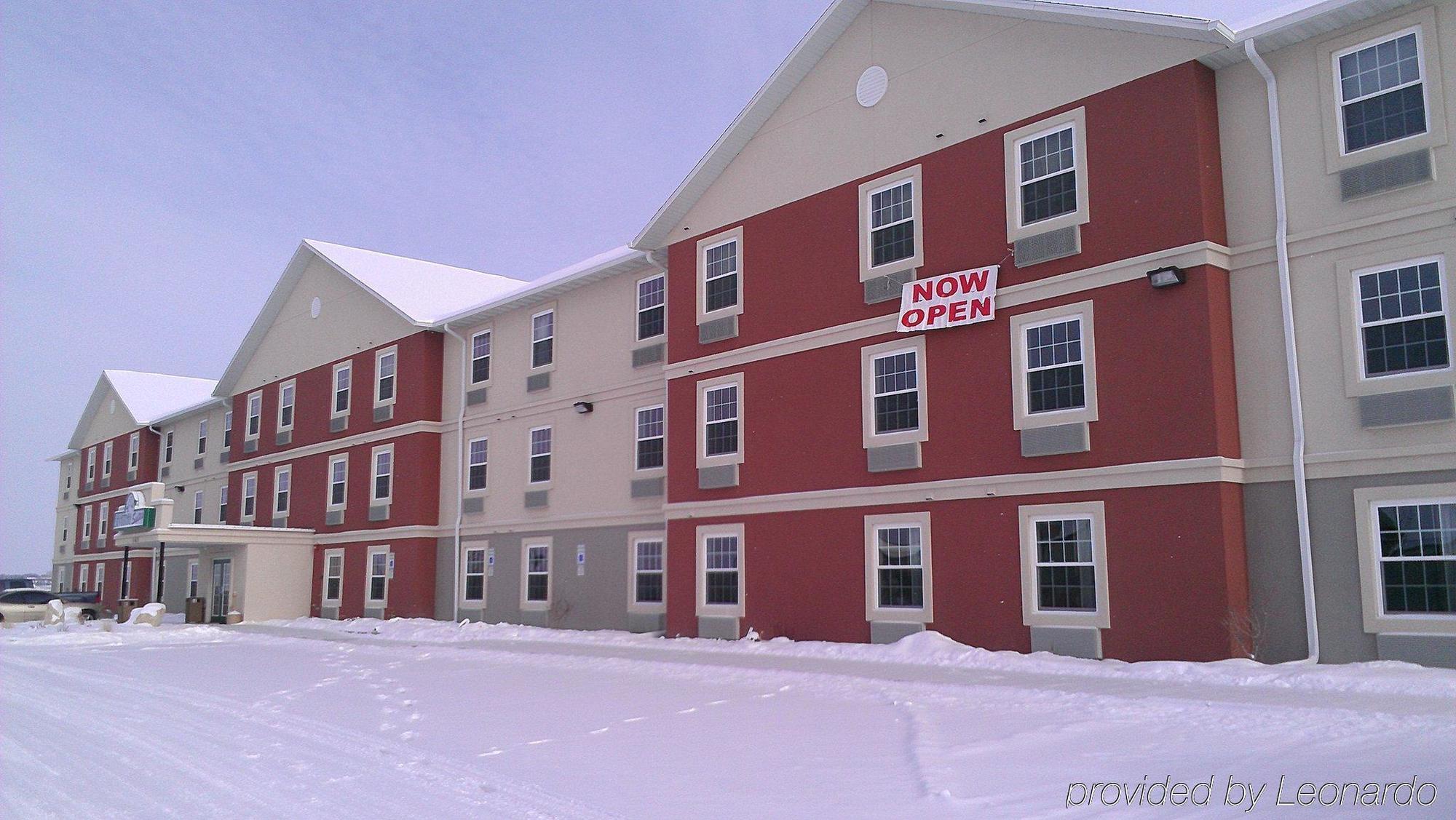 Red Roof Inn & Suites Дикинсон Экстерьер фото